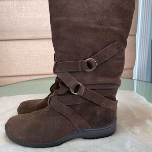 Cute Canyon River Blues Brown Suede Boots Size 6